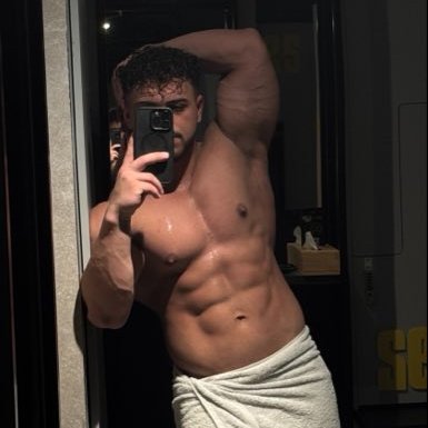 RomanianDom's profile picture