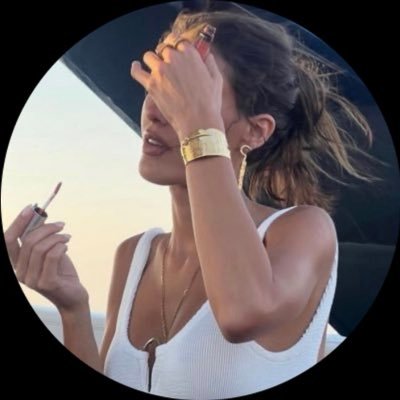 sude ama çok güçlüsün's profile picture
