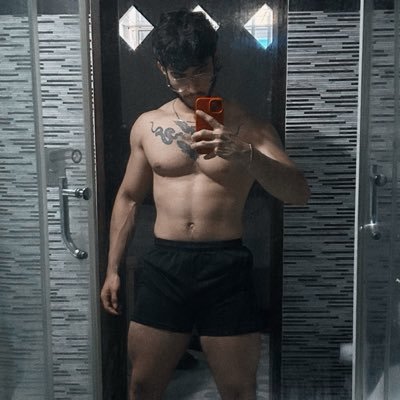 𝙧𝙚𝙙 𝙍𝙤𝙘𝙠𝙮's profile picture