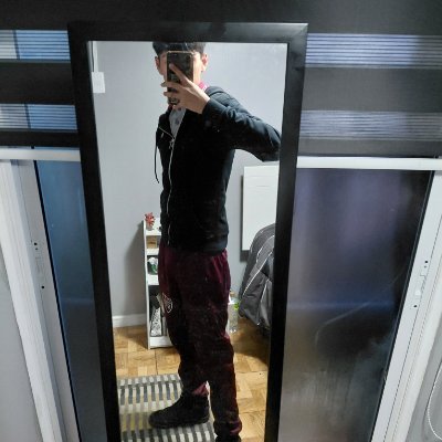 ๐ซ
๐ฝ's profile picture