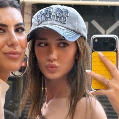 lovesdure's profile picture