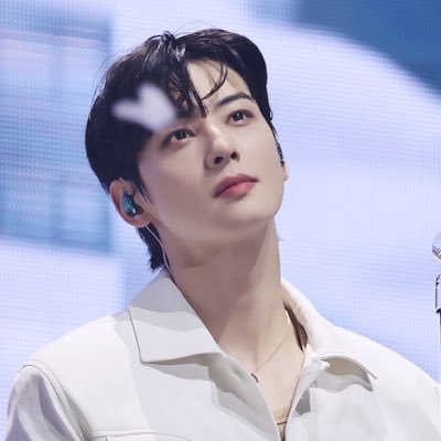 🧸Ruethai |Astro| Aroha🍀's profile picture