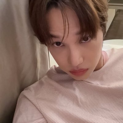 r's profile picture