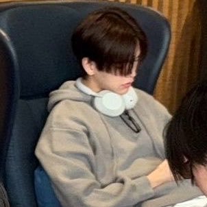 justju(meow)'s profile picture