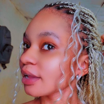 VIVIAN 🫧💖's profile picture