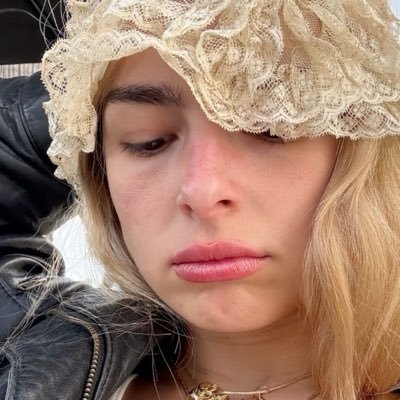 hudlingerie's profile picture
