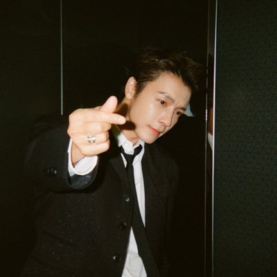 메이🐰💫's profile picture