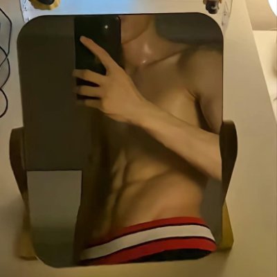 1vjysxfh0810610's profile picture