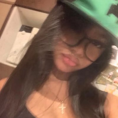 zara8kha's profile picture