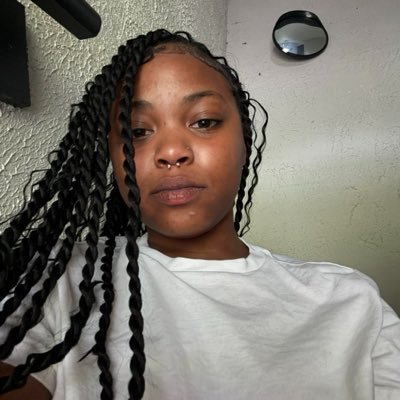 lovenychelle's profile picture