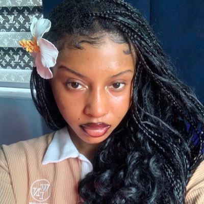 sundartaxoxo's profile picture
