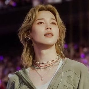 𝐯𝐚𝐥⋆˚࿔'s profile picture