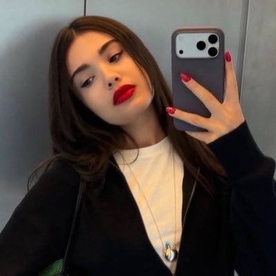 VO99P8's profile picture