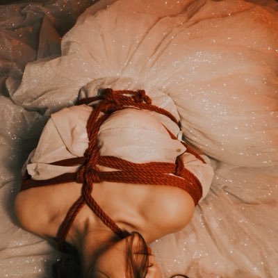 Her's profile picture