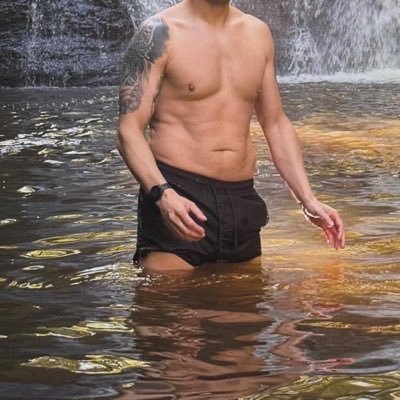 Curioustom86's profile picture
