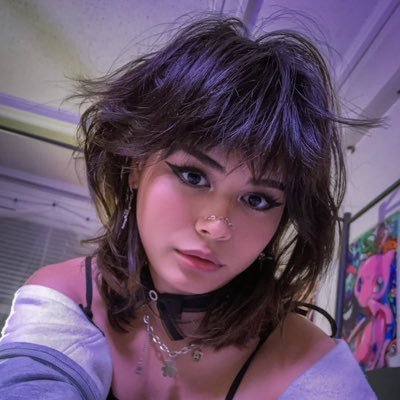 lunafemb0y's profile picture