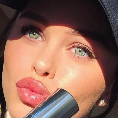 AngelicaKu52947's profile picture