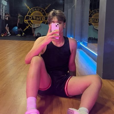 Enzo (LF SPONSOR)'s profile picture
