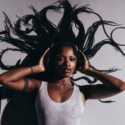 JACINDA 𓆩♱𓆪's profile picture