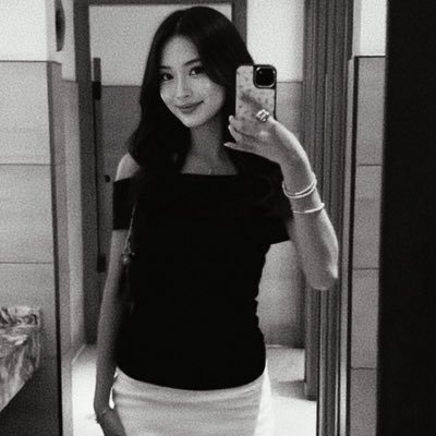 xienna's profile picture