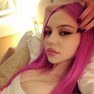 rie's profile picture