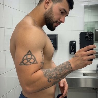 Júnior's profile picture