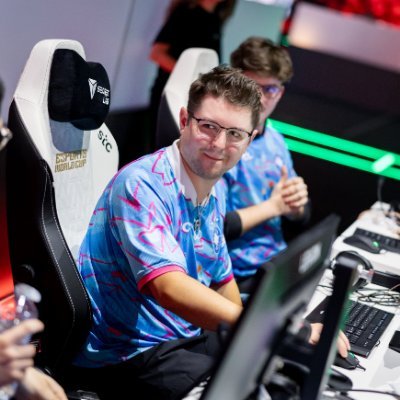 AlmxndTV's profile picture