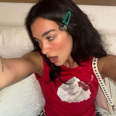 born an ethereal lotus's profile picture