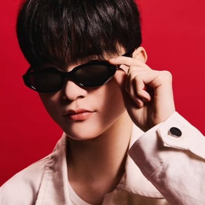 mae 🐧's profile picture