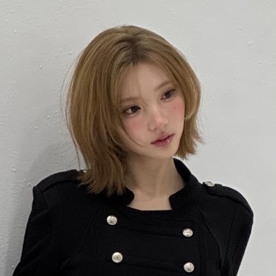 DOUX's profile picture