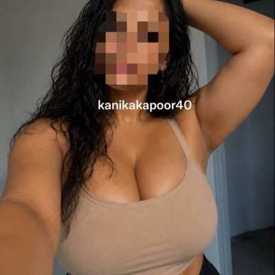 kanika kapoor's profile picture