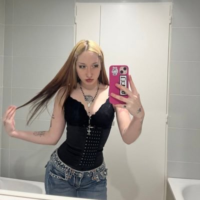 astraeazfk_'s profile picture