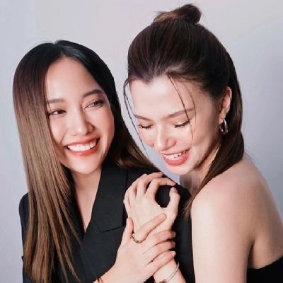 Freenbecky 🐰🦦❤️ 🤍👩🏻🤝👩🏼's profile picture