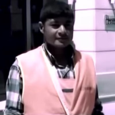 hayata küstüm klibindeki temizlik görevlisi's profile picture