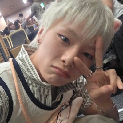 lily ૮ . . ྀིა yeni slick's profile picture