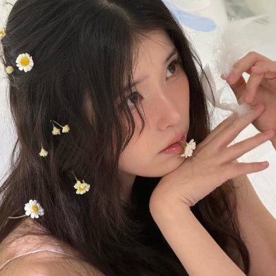 l✿rà⁷ ⋆'s profile picture