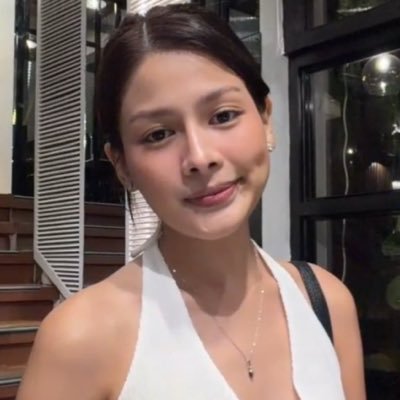 J ★'s profile picture