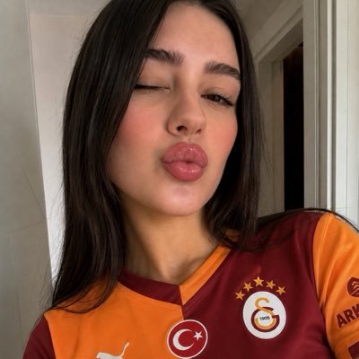 NIKA's profile picture
