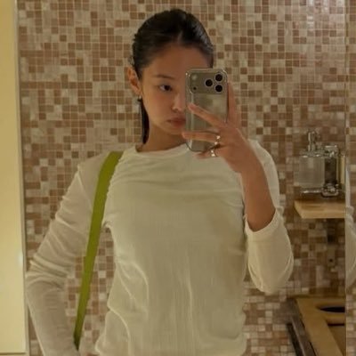 pྀི's profile picture