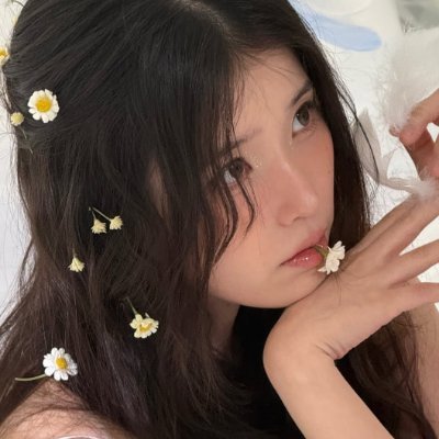 l✿rà⁷ ⋆'s profile picture
