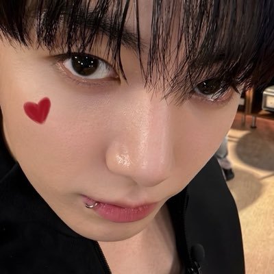 venus⁷'s profile picture