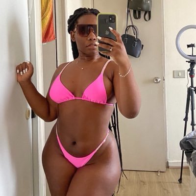 Sexy to be Lonely's profile picture