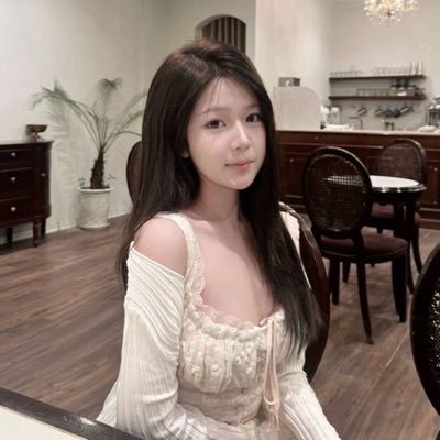 Linhh Nhii's profile picture