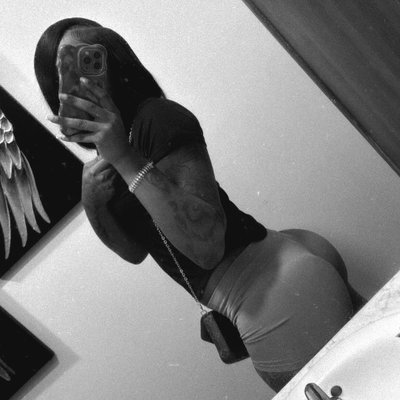 lickmygoldenn's profile picture