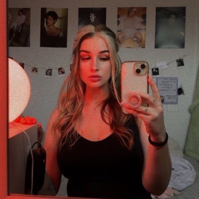 F's profile picture