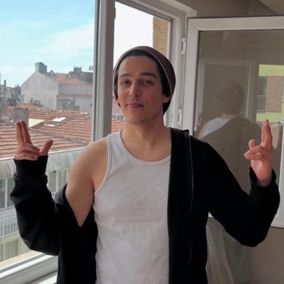 housenthw's profile picture