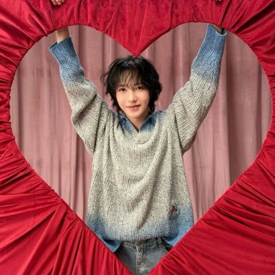 swordlily0323's profile picture
