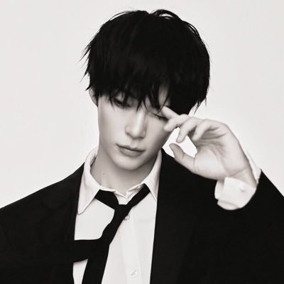 euphrosez's profile picture