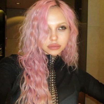 adá⋆‧°𓏲ּ𝄢 #ceceday's profile picture