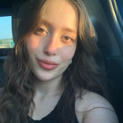zeze's profile picture